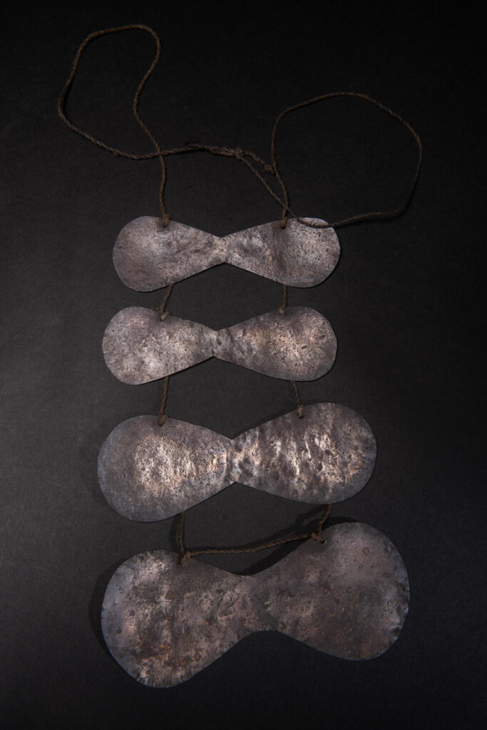 yami tribe necklace for man , in Sīver.