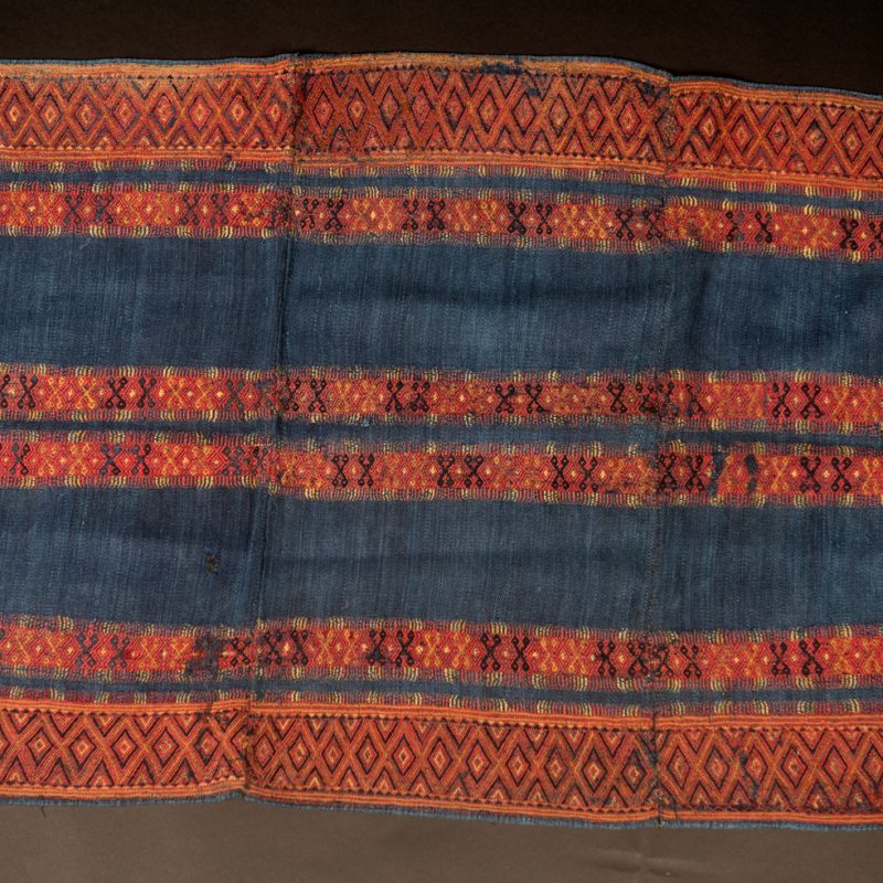 Ancient mourning shawl of the Paiwan tribe – South Taiwan